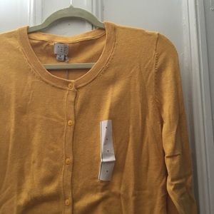 NWT Marigold A New Day Cardigan, Size Medium.